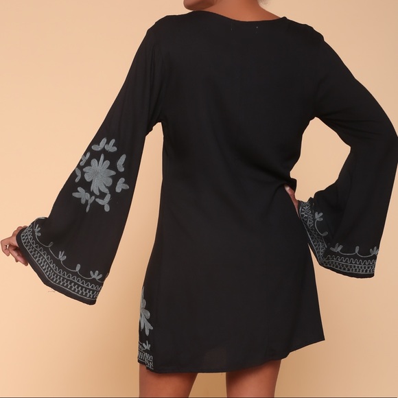 The perfect tunic for the beach or brunch! - Picture 2 of 2